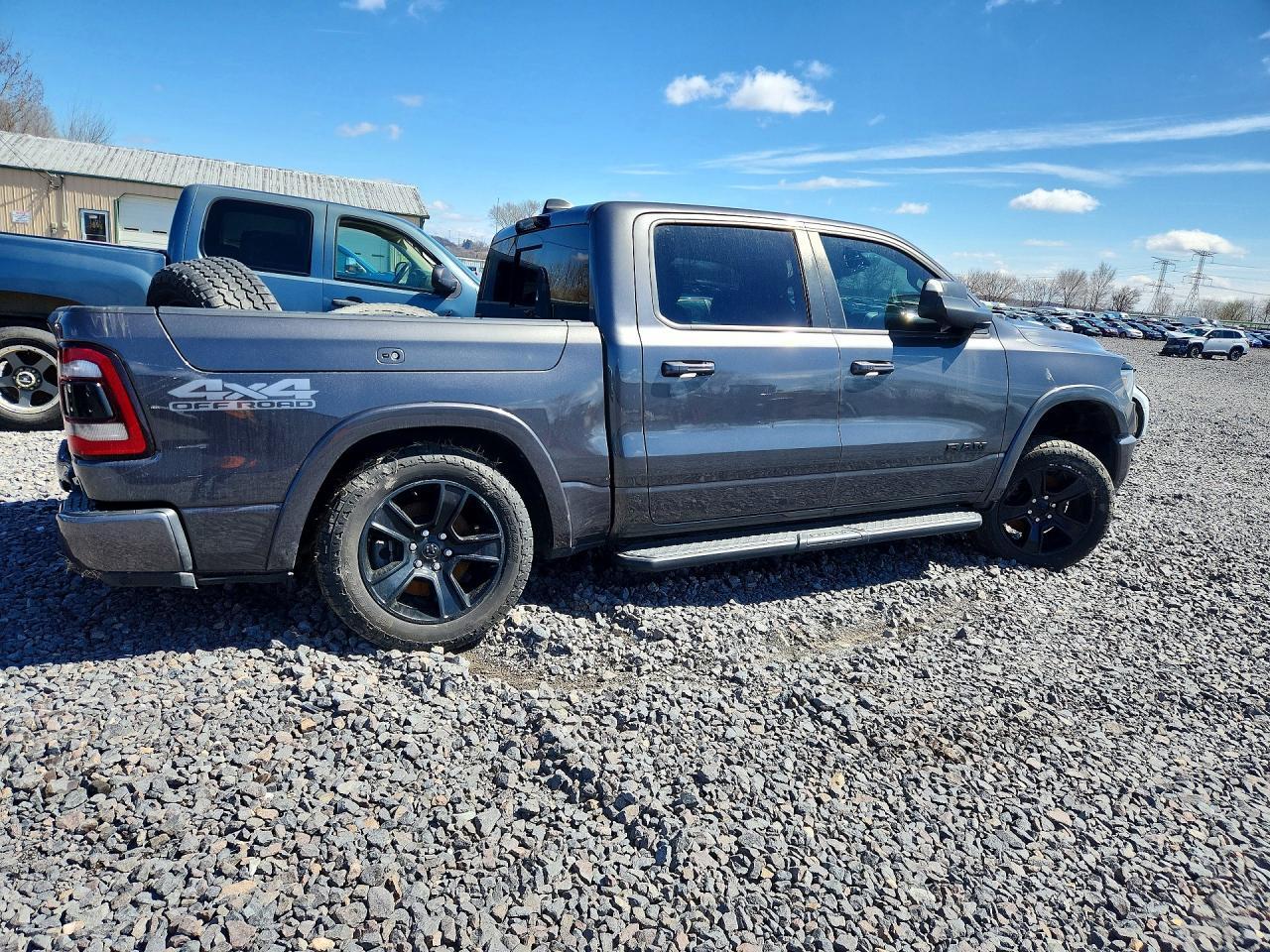 2022 Ram 1500 Laramie - Фото 3