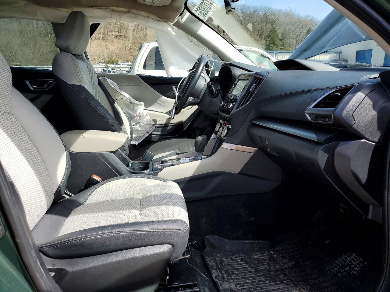 2022 Subaru Forester Premium - Фото 7