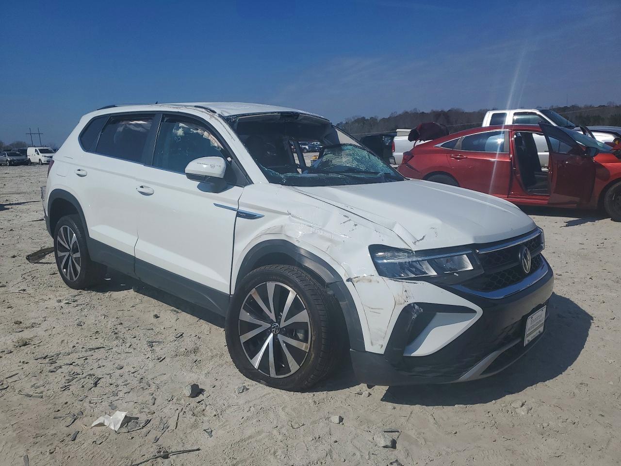 2024 Volkswagen Taos Se - Фото 4