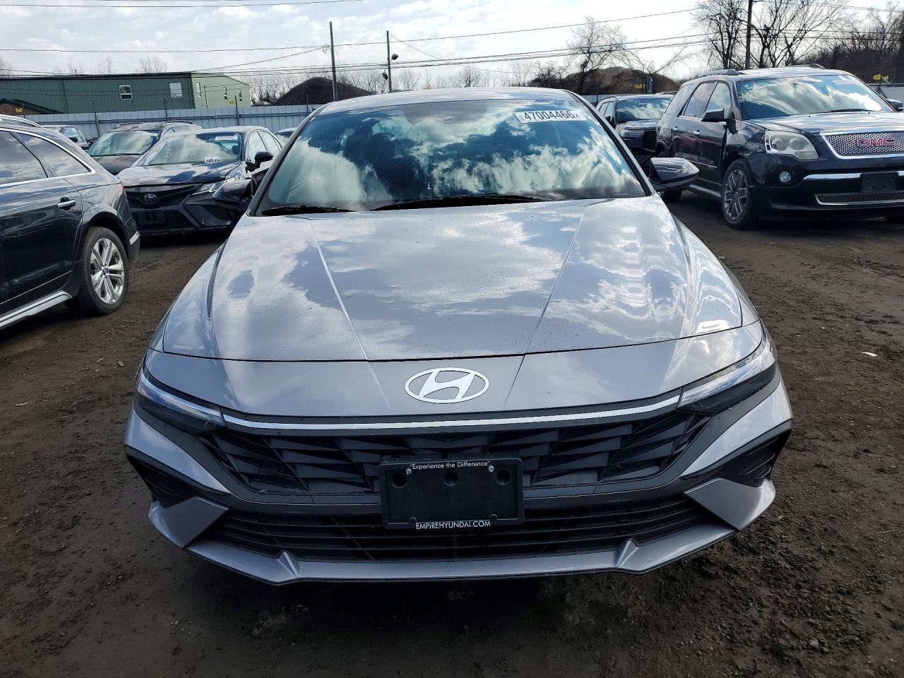 2025 Hyundai Elantra Sel Sport - Фото 5
