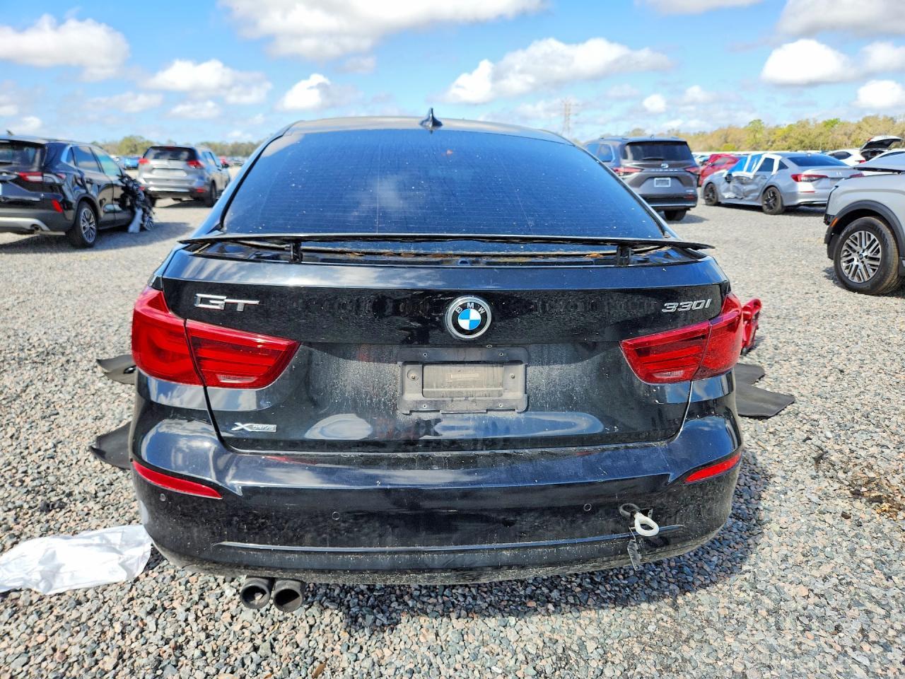 2018 BMW 330 Xigt - Image 6
