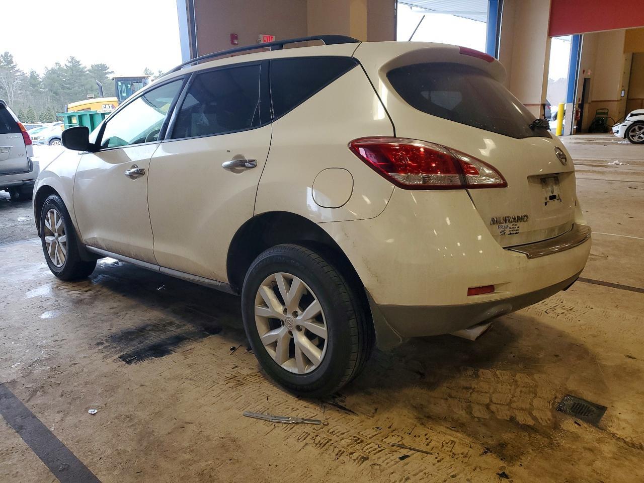2013 Nissan Murano S - Фото 2