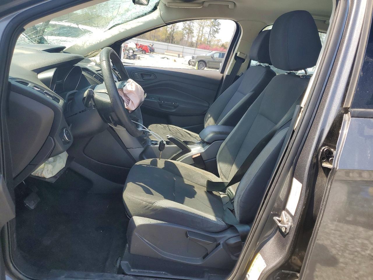 2013 Ford Escape S - Фото 7