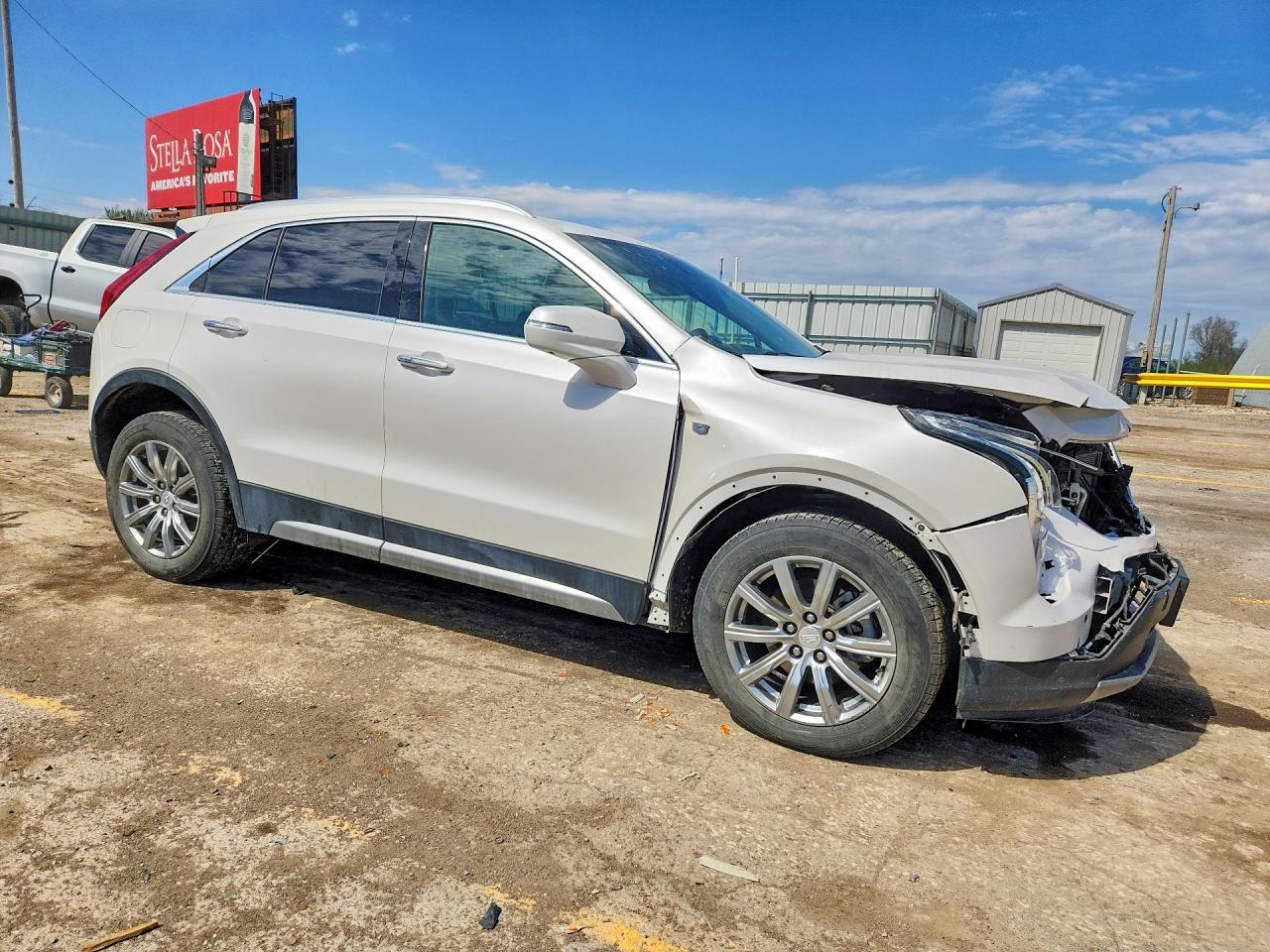 2020 Cadillac Xt4 Premium Luxury - Image 4