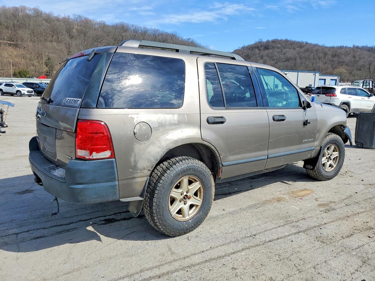 2005 Ford Explorer Xls - Image 3