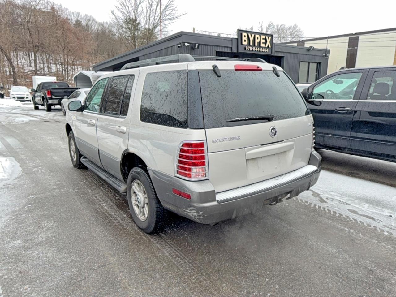 2005 Mercury Mountaineer - Фото 3
