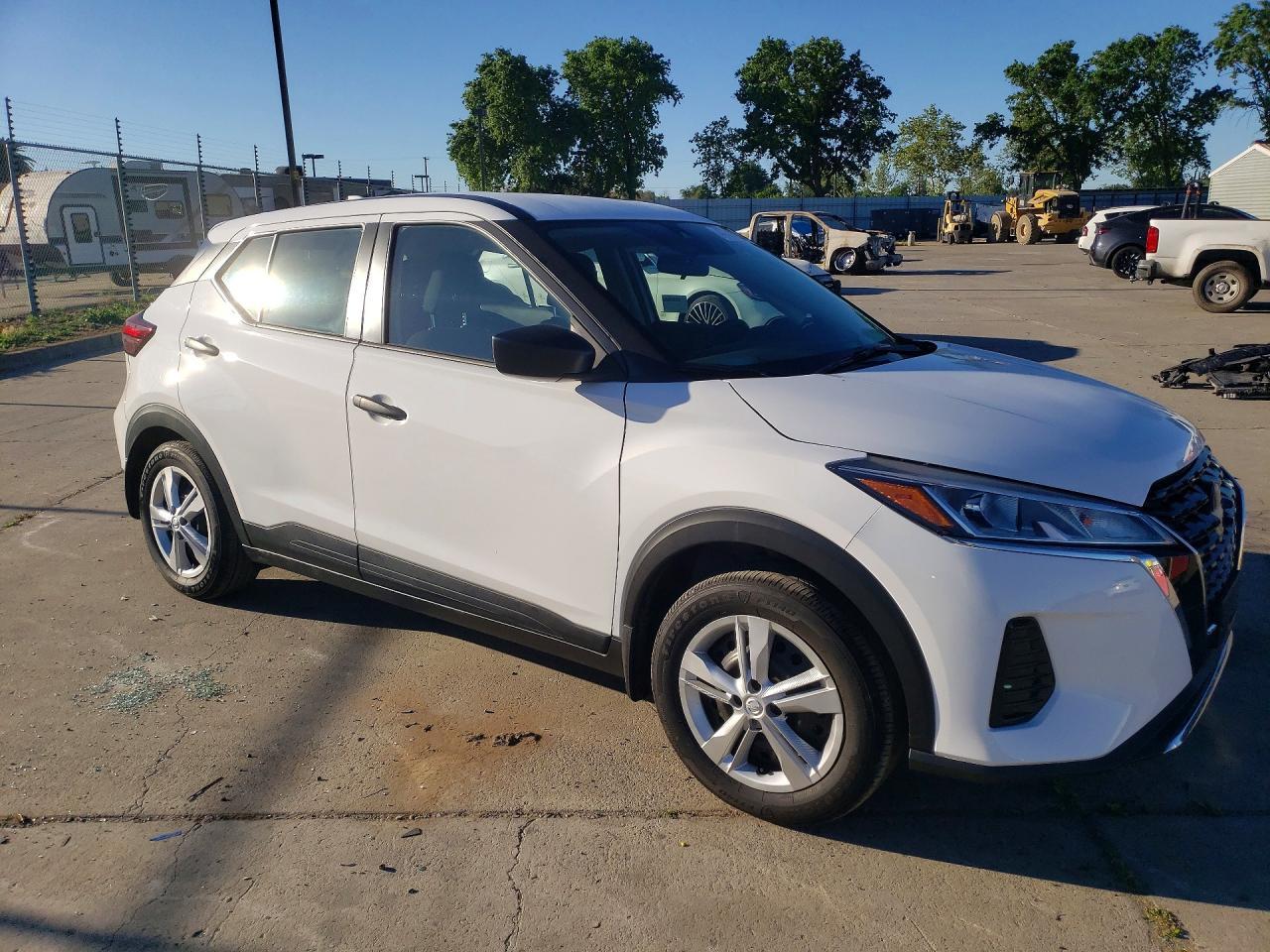 2023 Nissan Kicks S - Фото 4