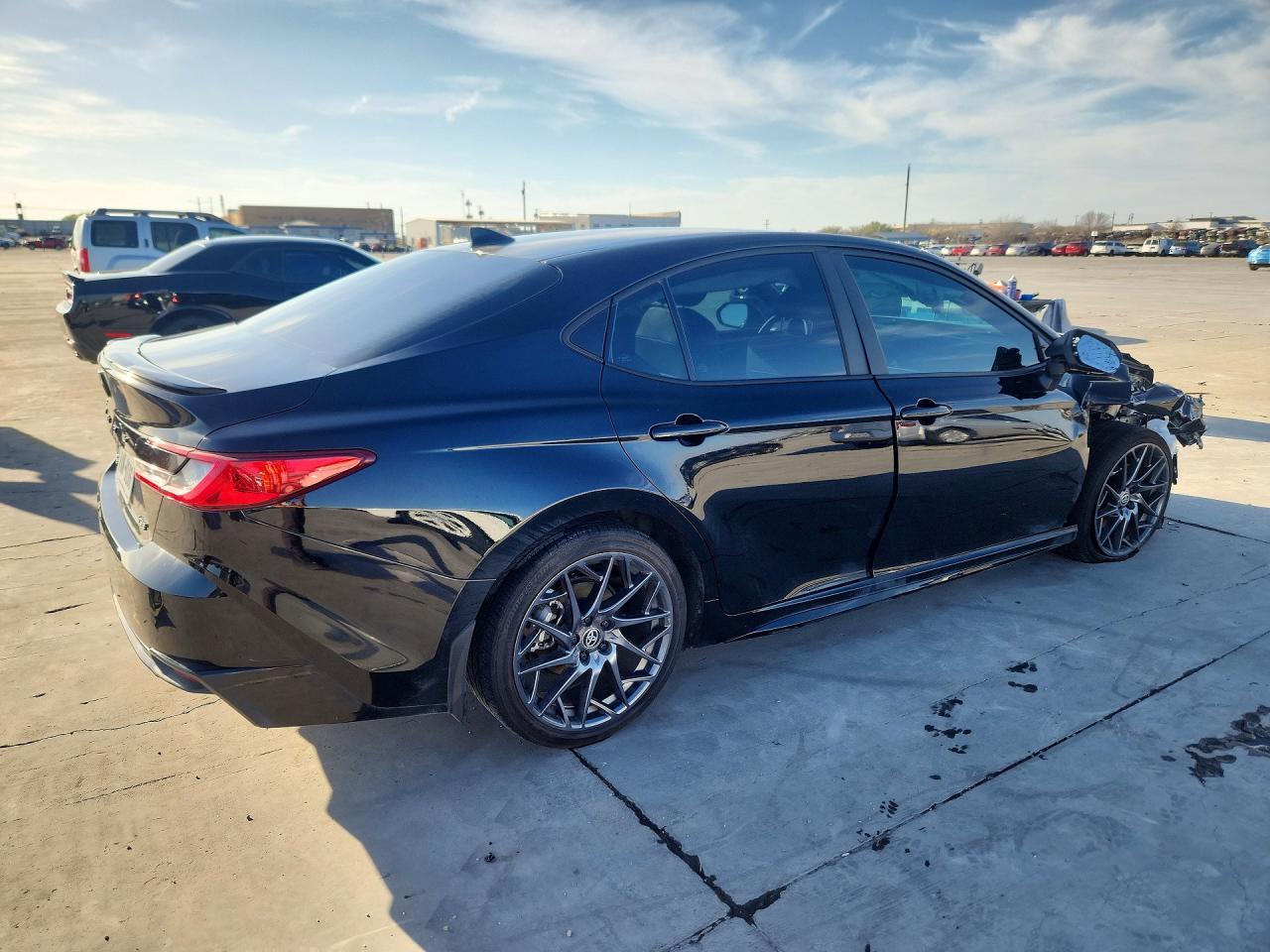 2025 Toyota Camry Xse - Фото 3
