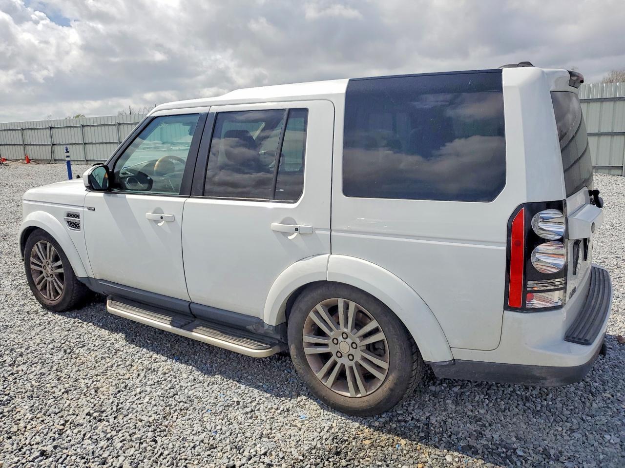 2015 Land Rover Lr4 Hse Luxury - Image 2