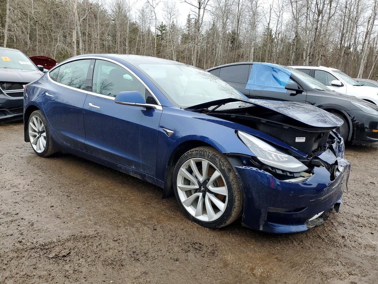 2020 Tesla Model 3 - Фото 4