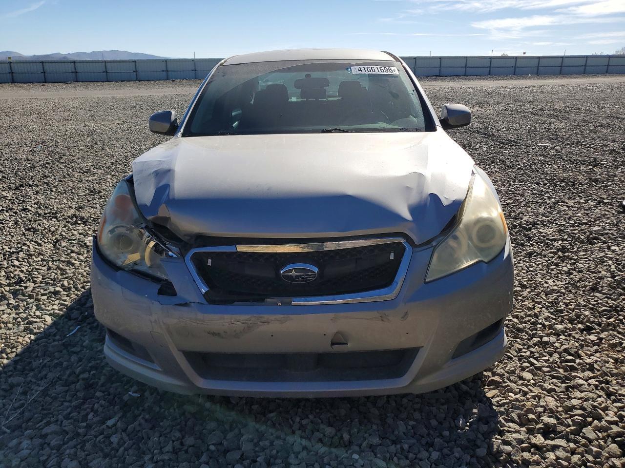 2011 Subaru Legacy 2.5I Premium - Image 5