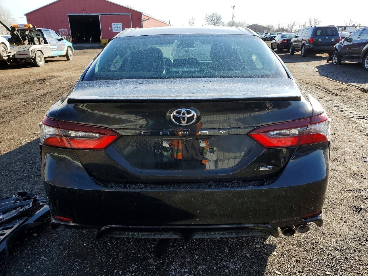 2024 Toyota Camry Se - Фото 6