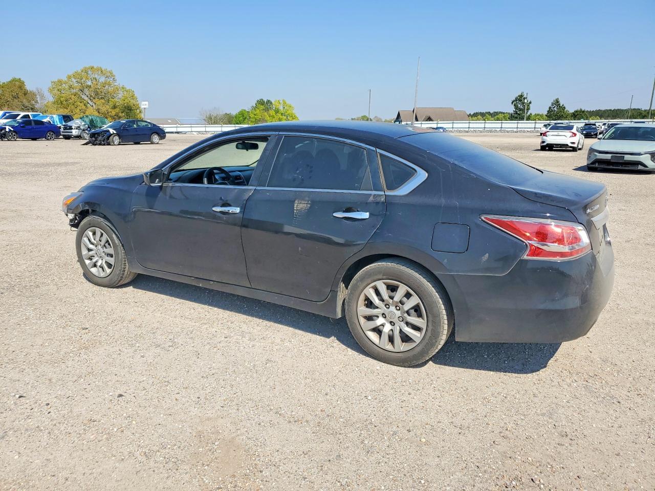 2014 Nissan Altima 2.5 - Фото 2