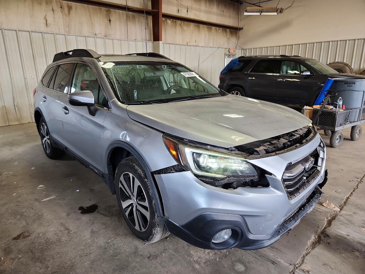 2018 Subaru Outback 2.5I Limited - Image 4