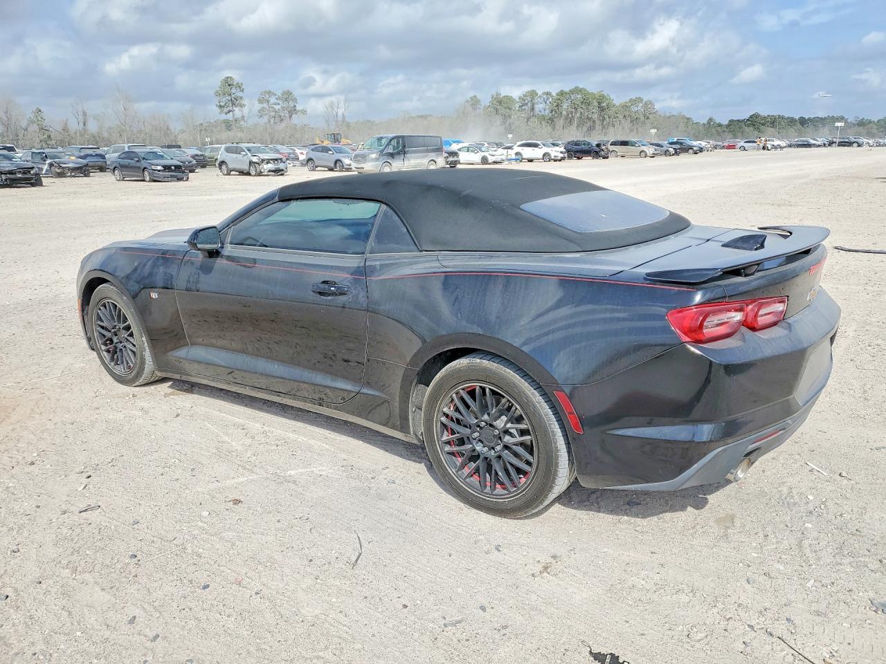 2020 Chevrolet Camaro Ls - Фото 2