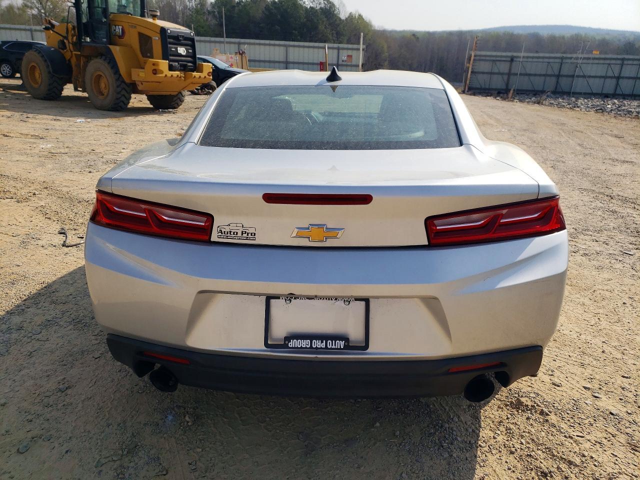 2018 Chevrolet Camaro Lt - Image 6