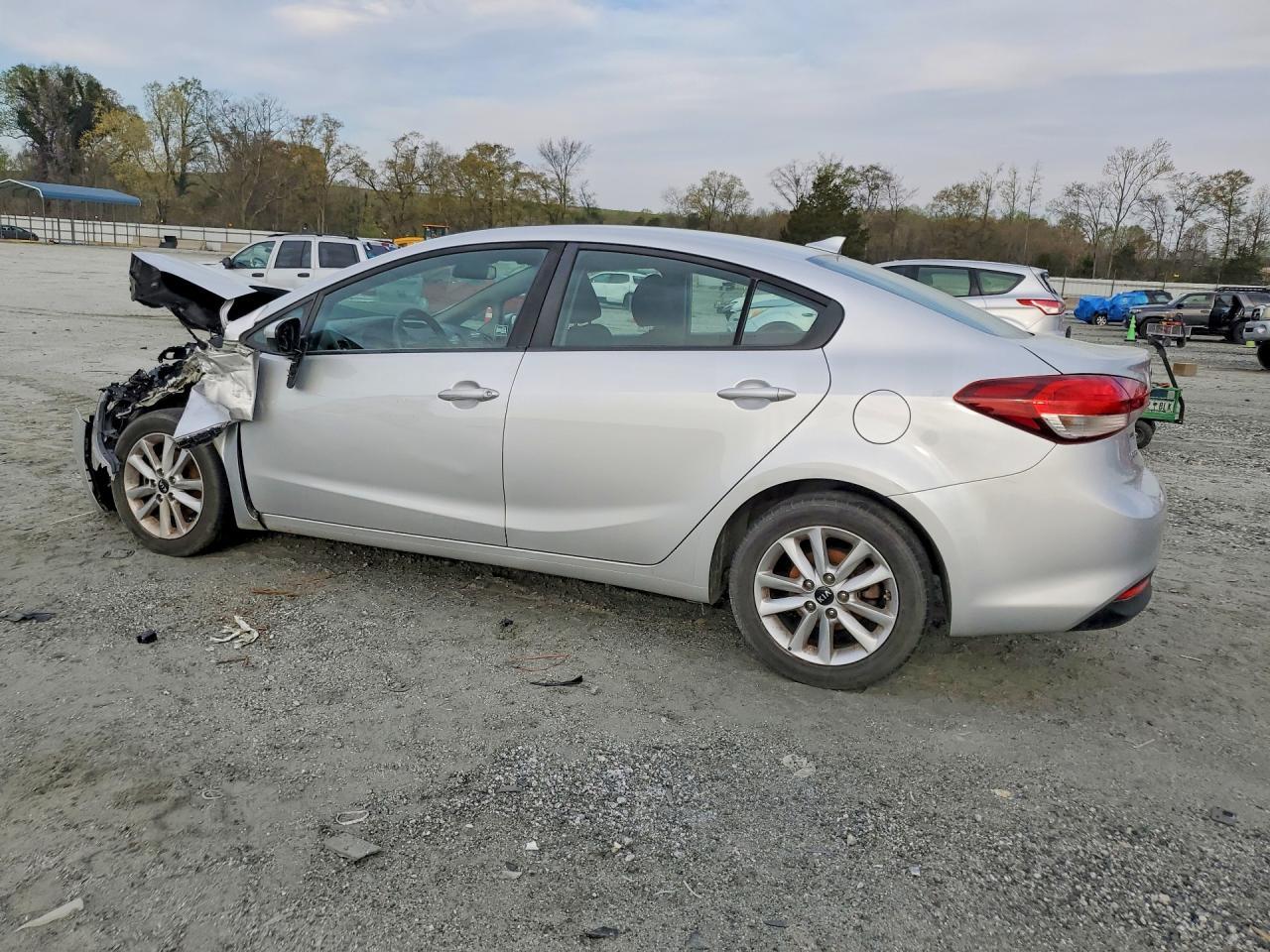 2017 Kia Forte Lx - Фото 2