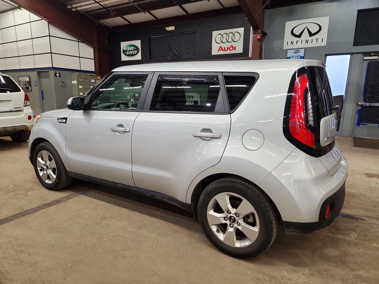 2018 Kia Soul Base - Image 2