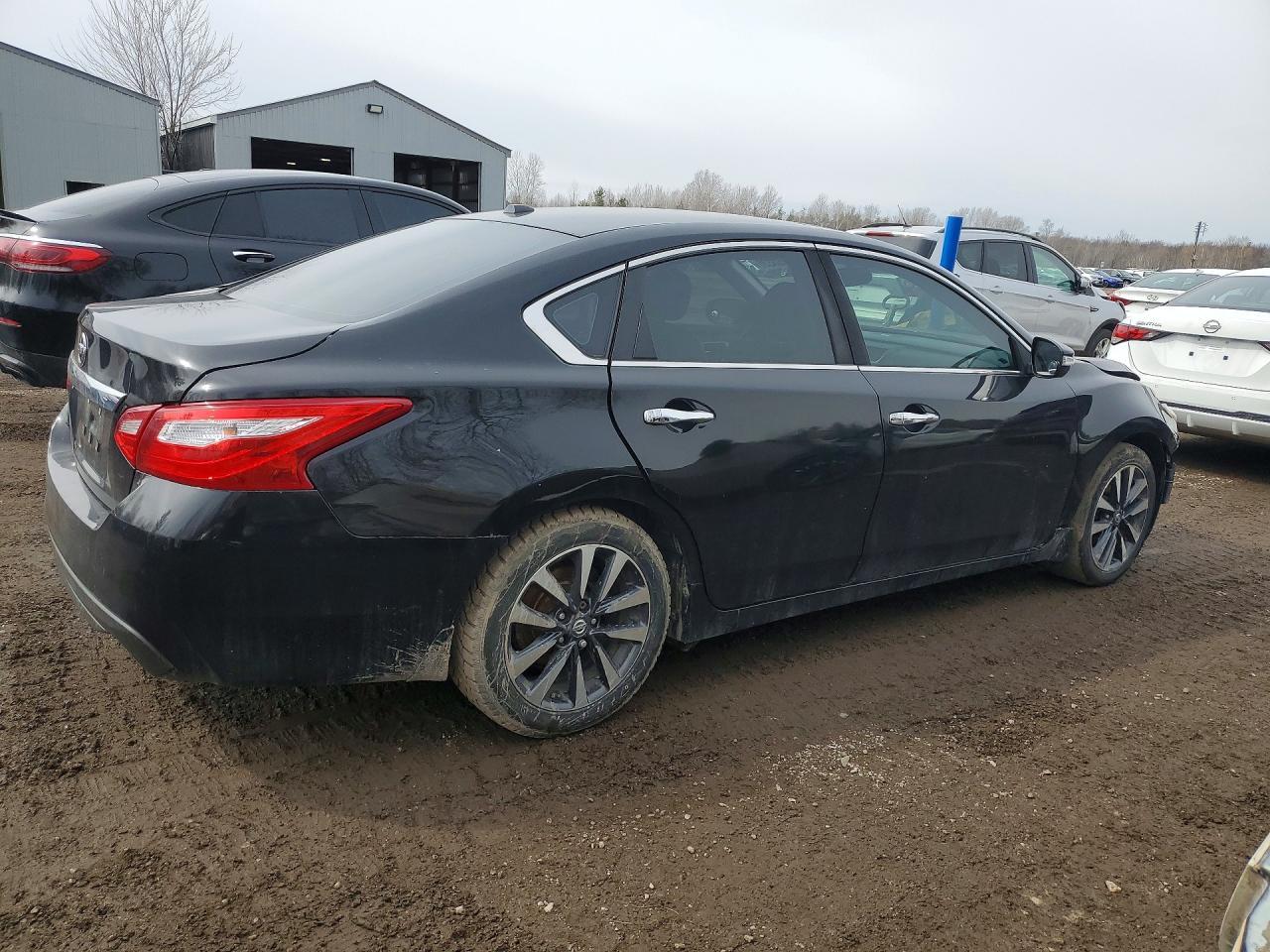 2016 Nissan Altima 2.5 - Image 3