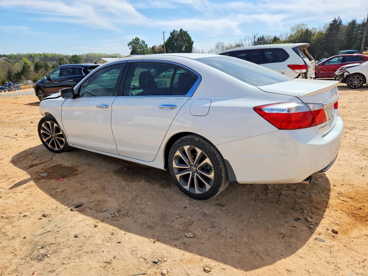 2015 Honda Accord Sport - Фото 2