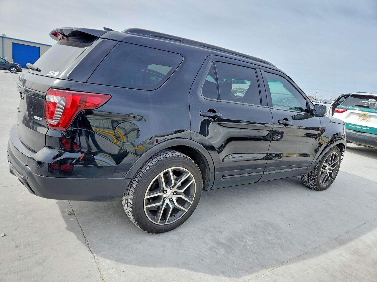 2016 Ford Explorer Sport - Фото 3