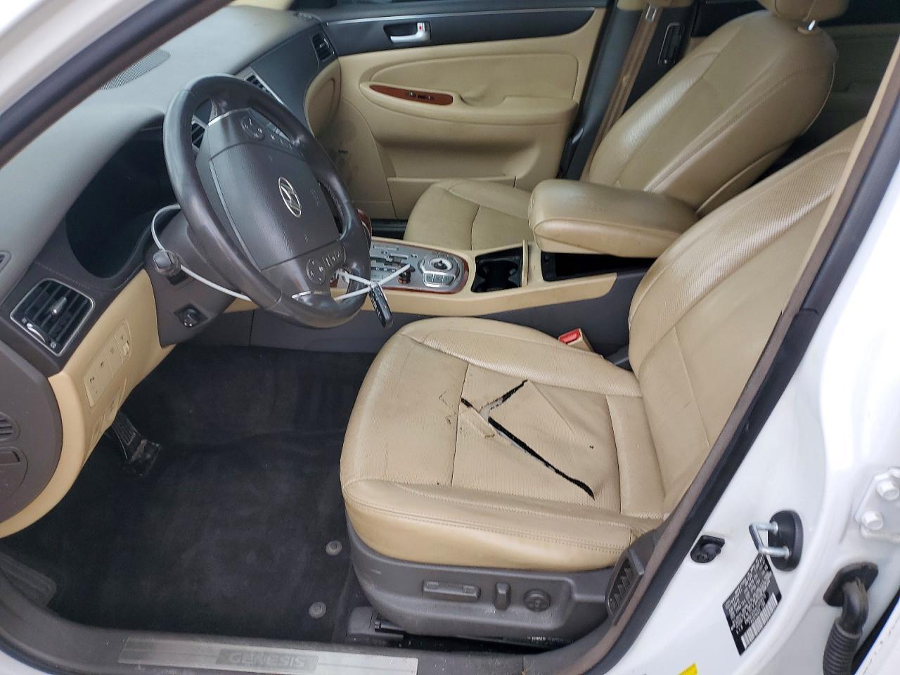 2012 Hyundai Genesis 3.8L V6 - Image 7