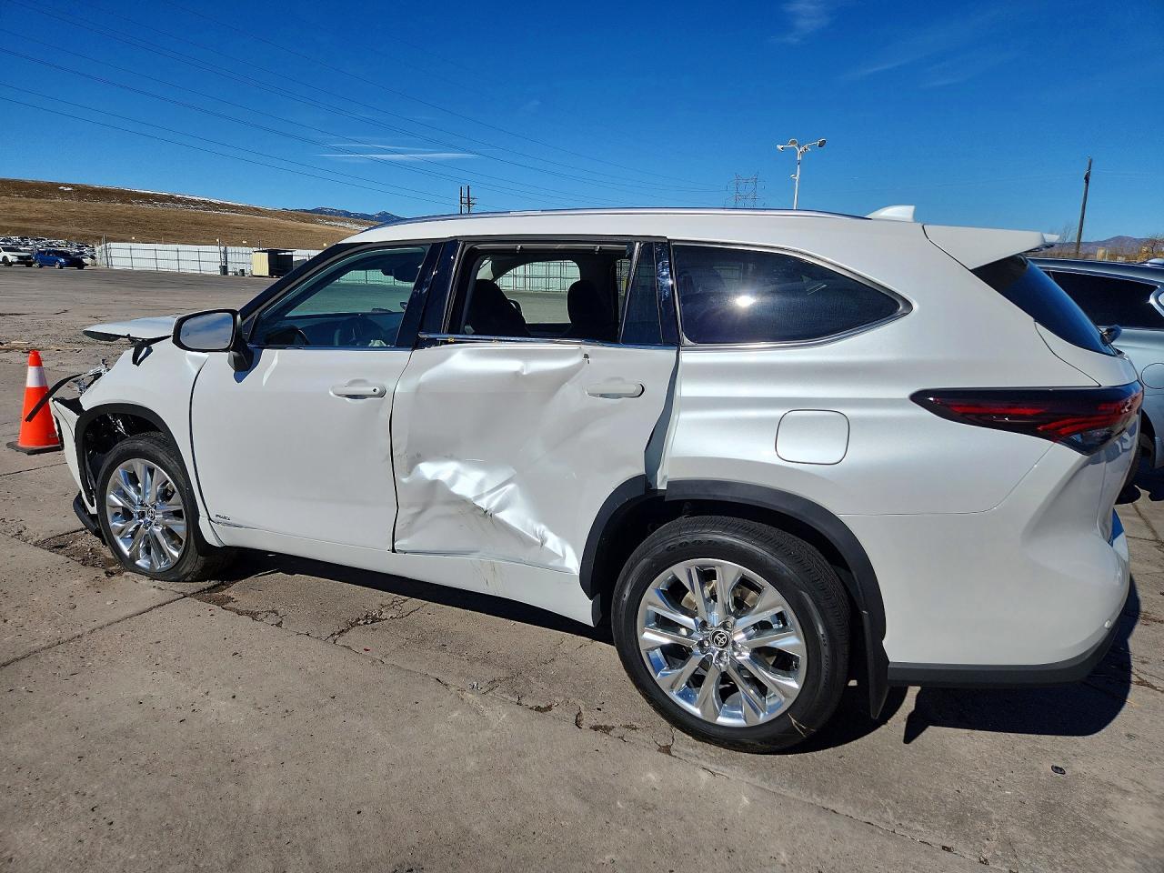 2026 Toyota Highlander Hybrid Limited - Фото 2