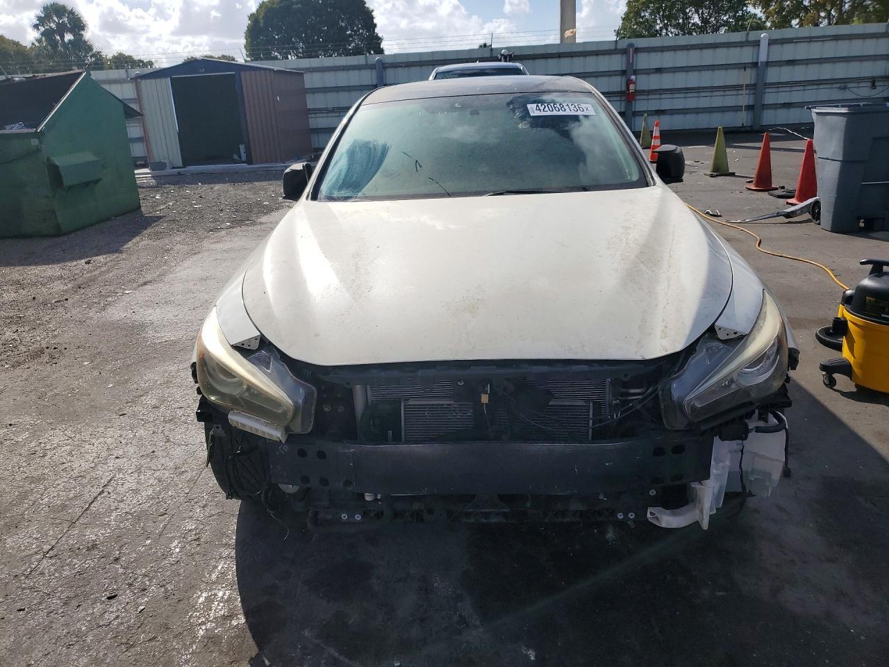 2017 Infiniti Q50 3.0T Premium - Image 5