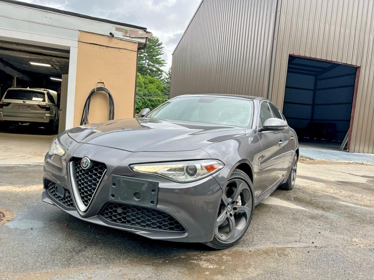 2017 Alfa Romeo Giulia Ti Q4 - Фото 2