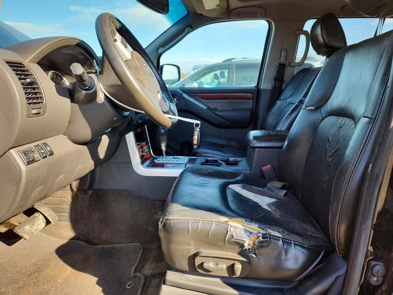 2010 Nissan Pathfinder S - Фото 7