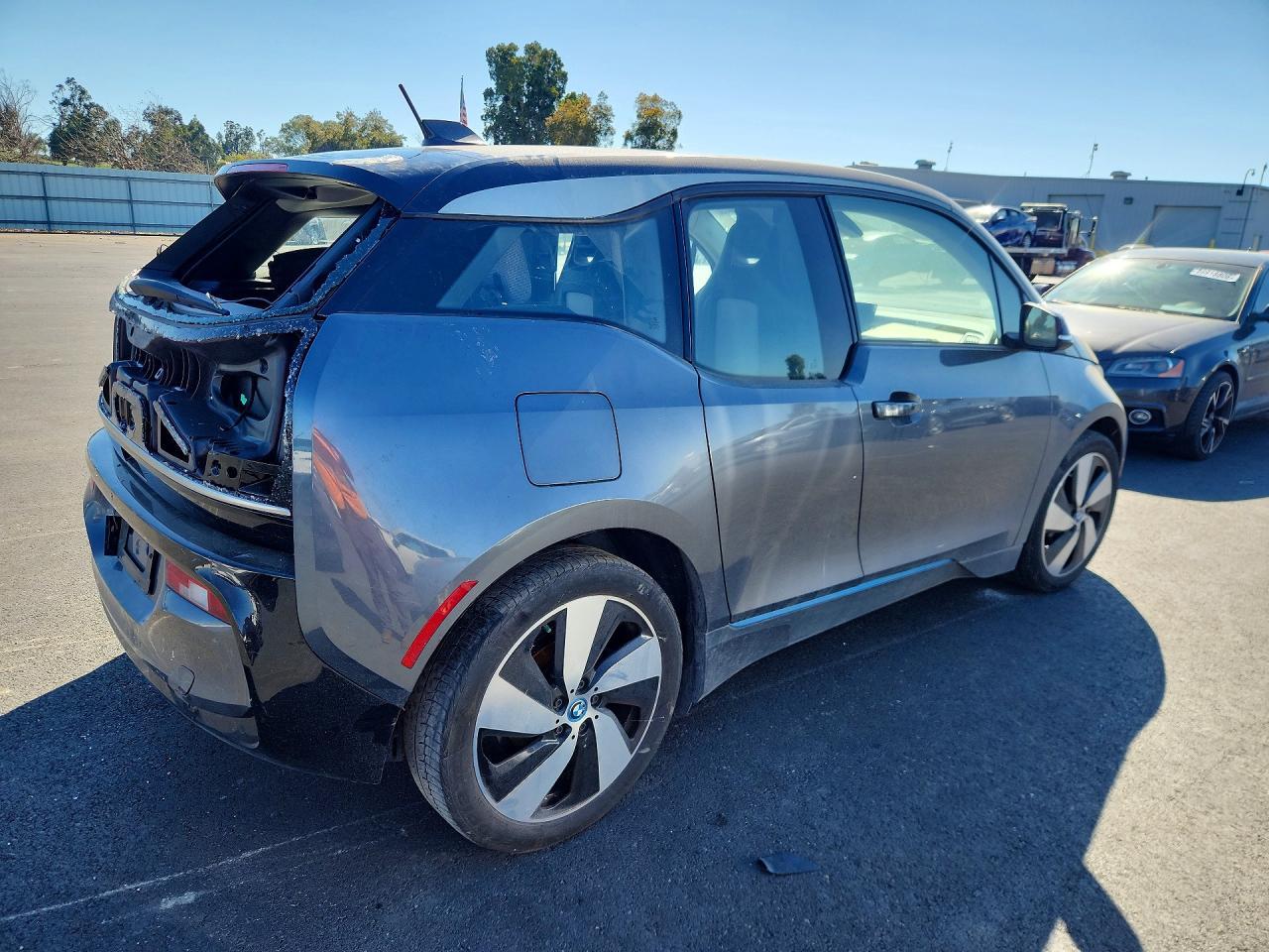 2019 BMW I3 - Фото 3