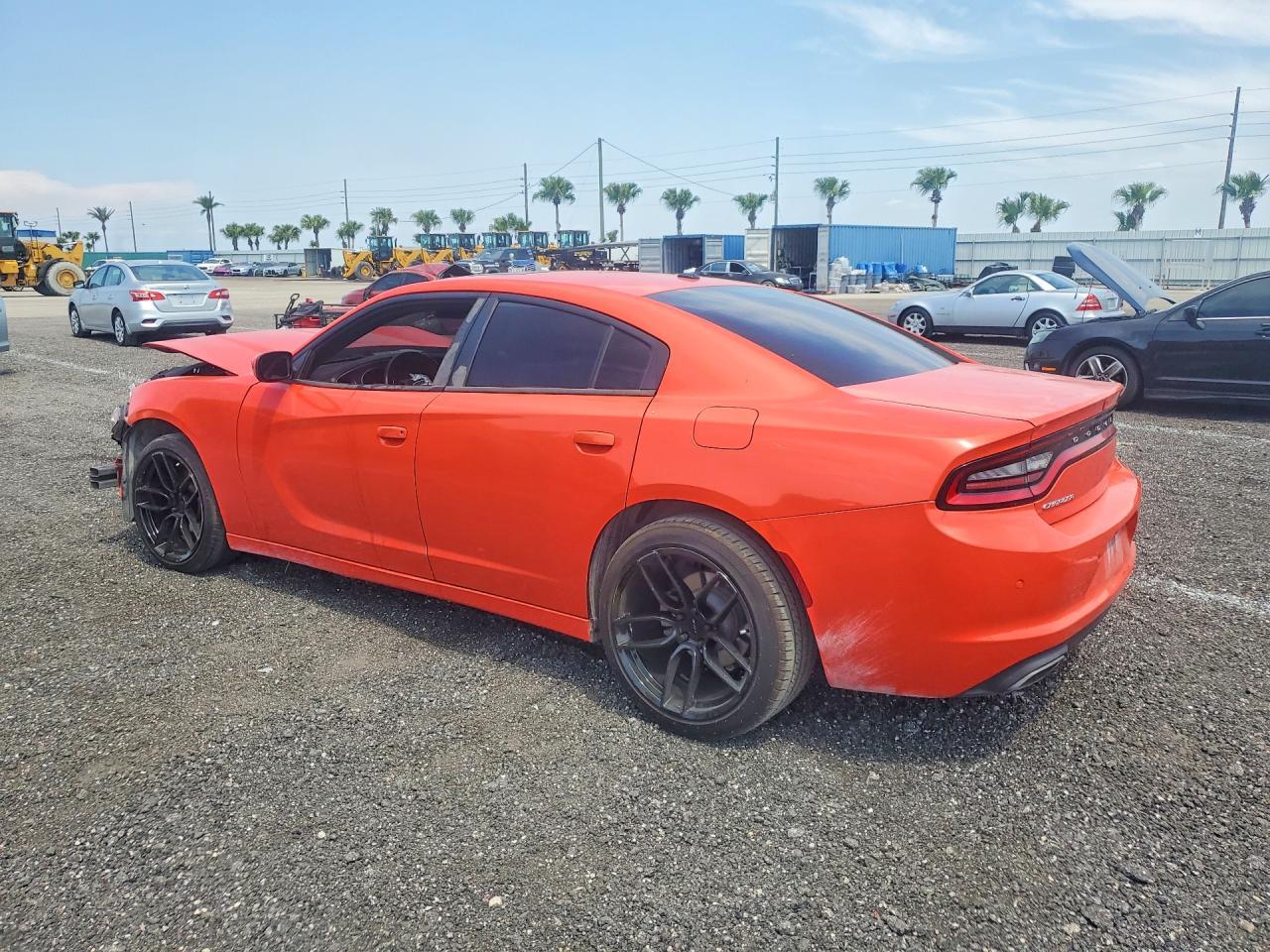 2020 Dodge Charger Sxt - Фото 2