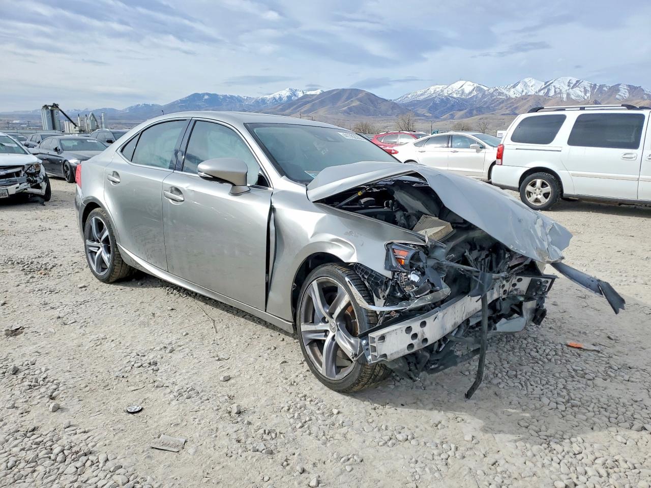 2017 Lexus Is 200T - Image 4