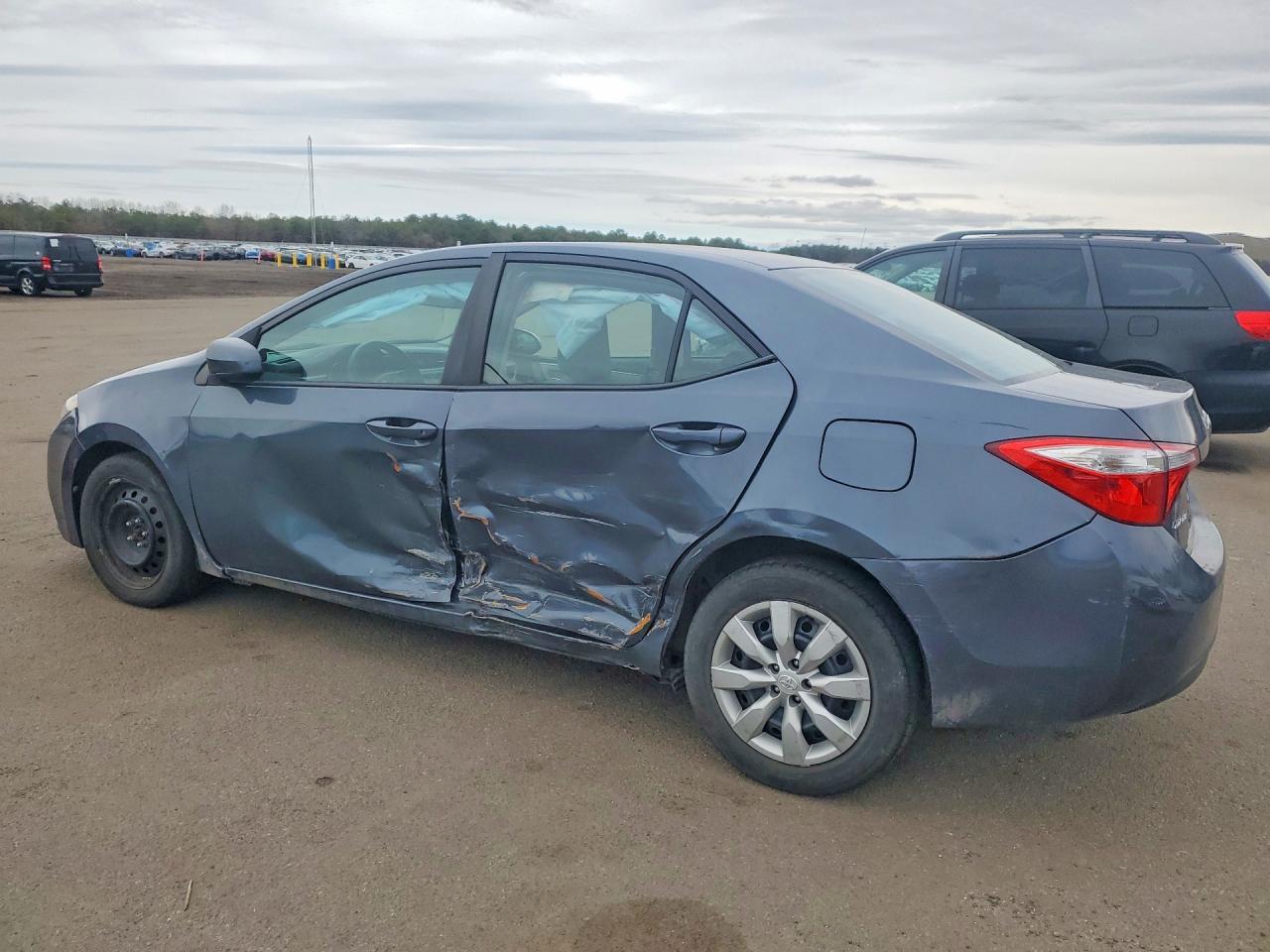 2014 Toyota Corolla - Фото 2