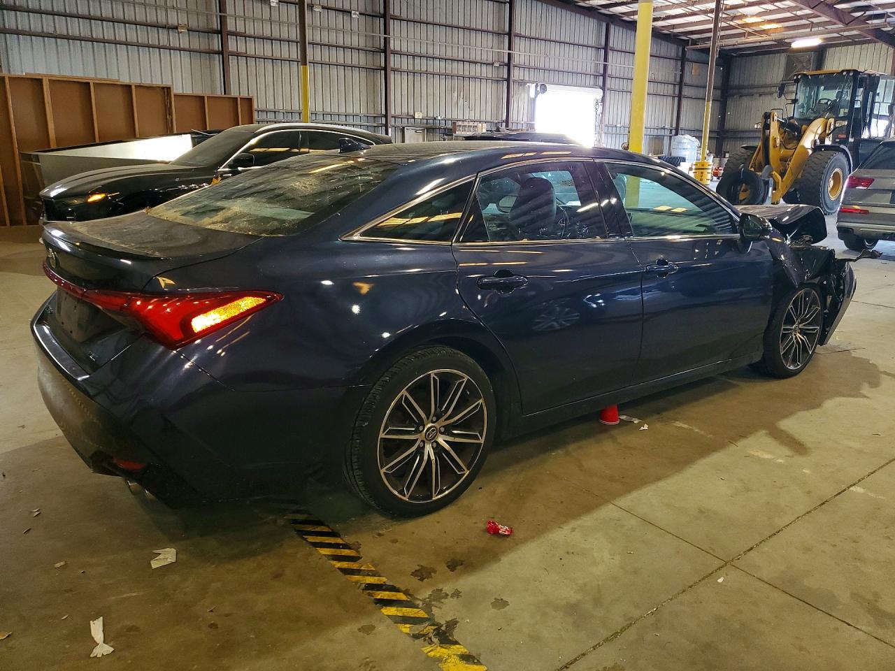 2019 Toyota Avalon Xse - Фото 3