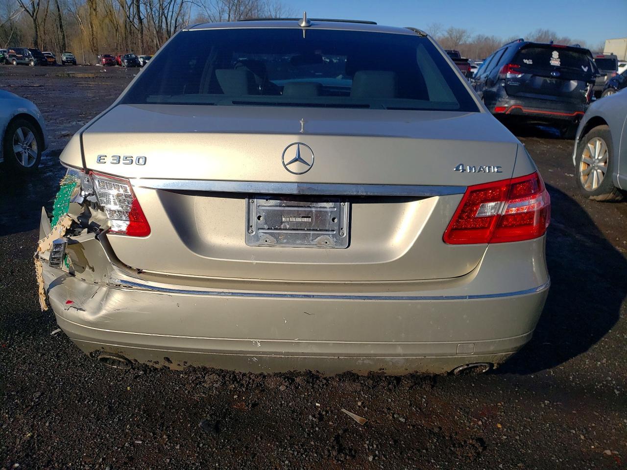 2010 Mercedes Benz E 350 4Matic - Фото 6