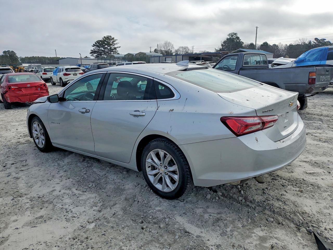 2022 Chevrolet Malibu Lt - Фото 2