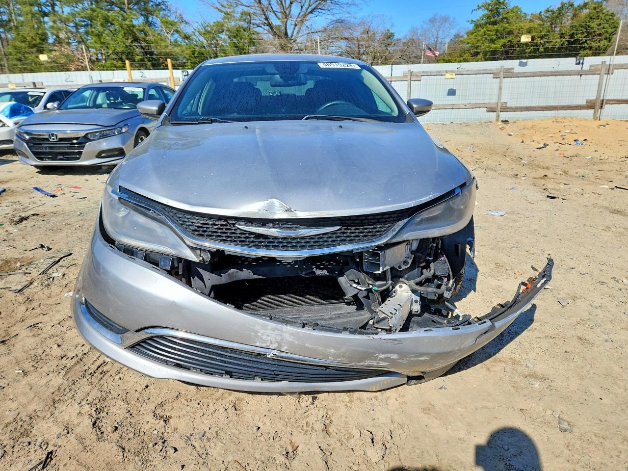 2016 Chrysler 200 Limited - Image 5
