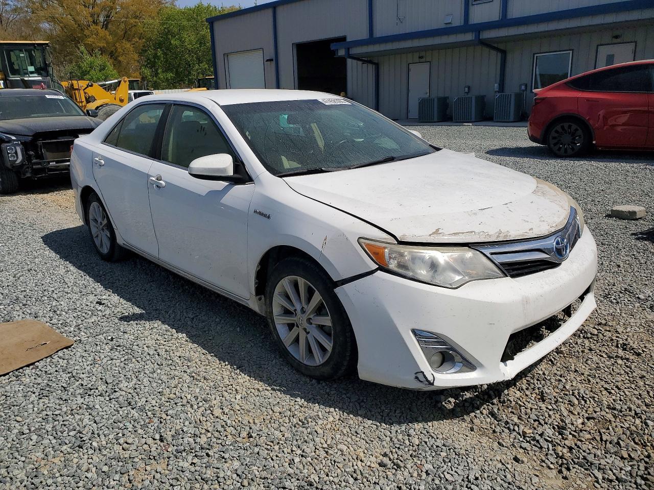 2014 Toyota Camry Hybrid Xle - Фото 4