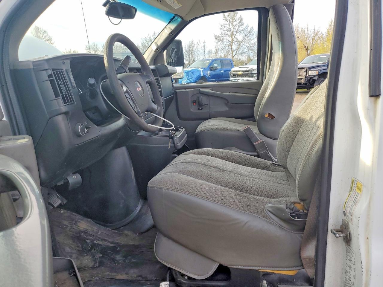 2015 GMC Savana Cut - Фото 7