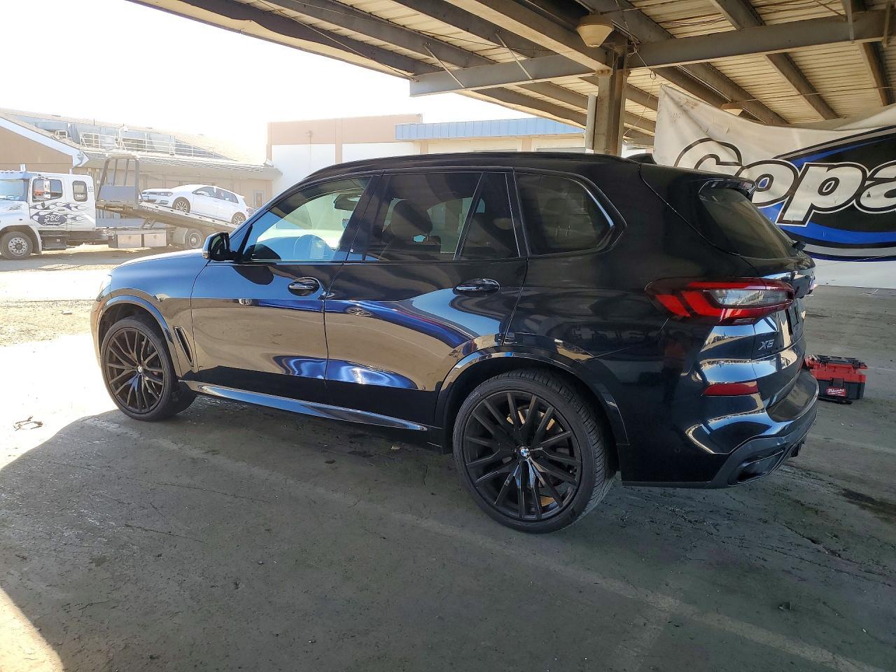2021 BMW X5 Sdrive 40I - Фото 2
