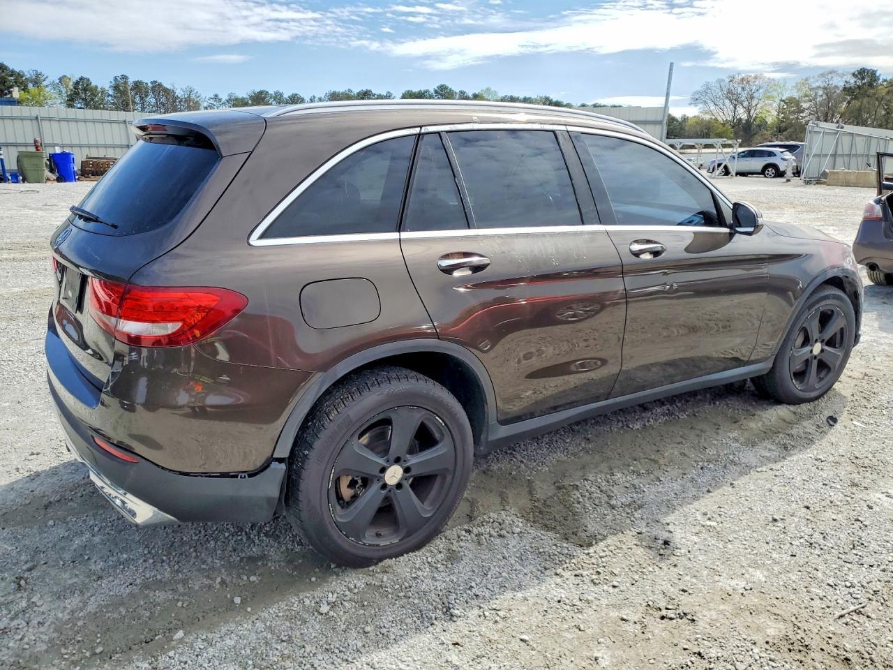2017 Mercedes-Benz Glc 300 - Фото 3