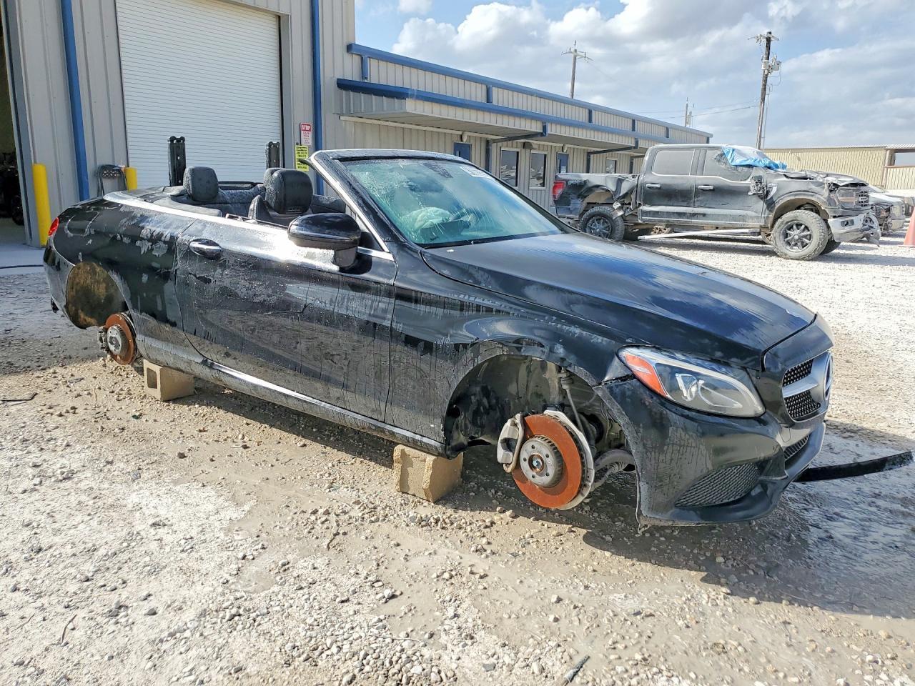 2017 Mercedes-Benz C 300 4Matic - Image 4