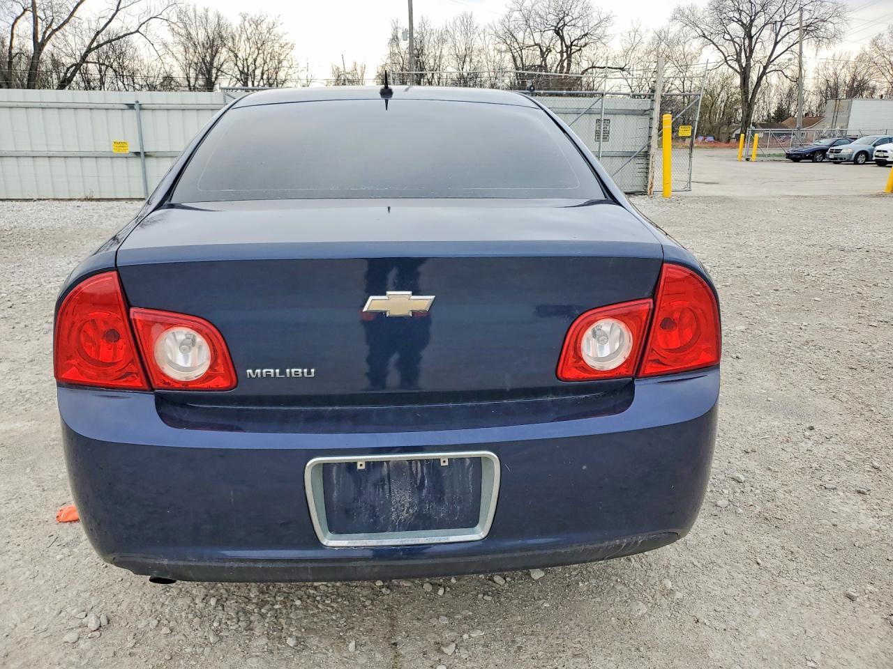 2010 Chevrolet Malibu Ls - Фото 6