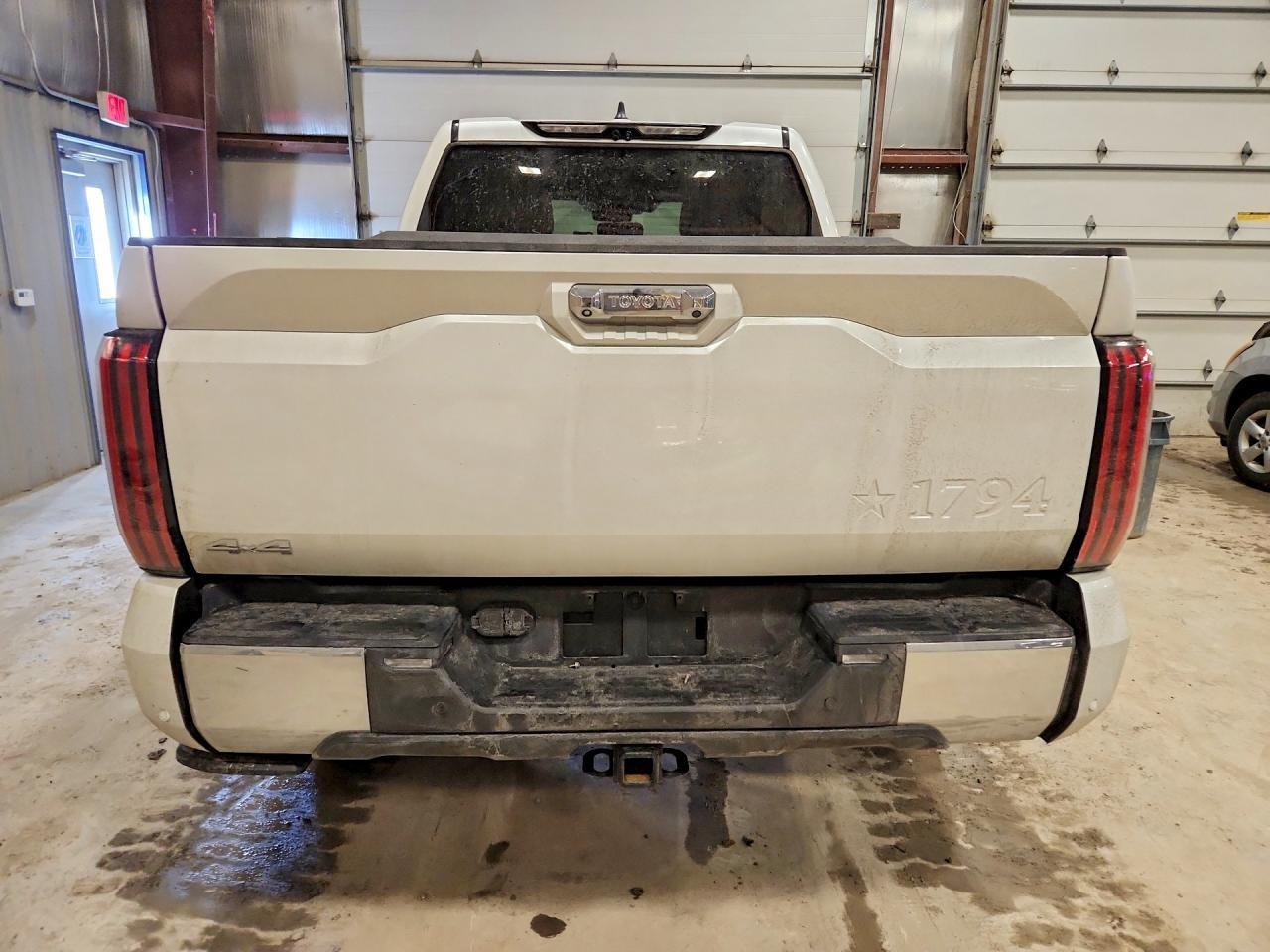 2025 Toyota Tundra 1794 Edition - Фото 6