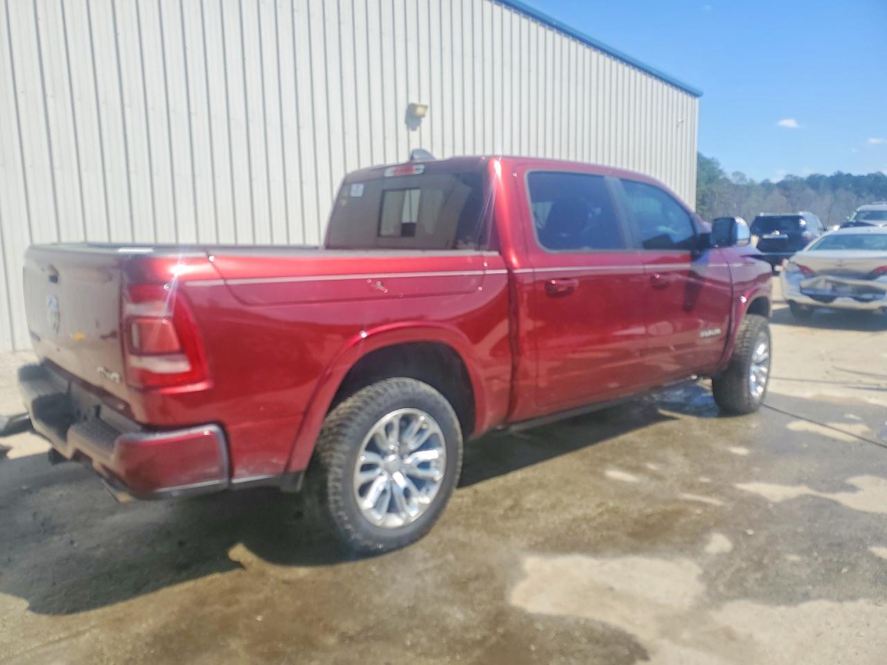 2019 Ram 1500 Laramie - Фото 3