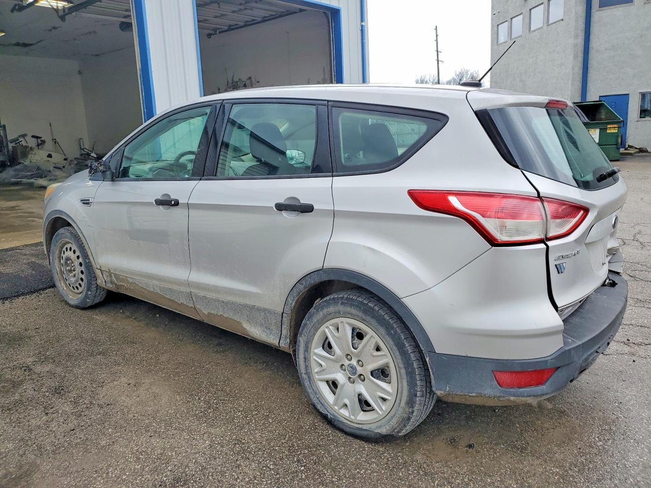2016 Ford Escape S - Фото 2