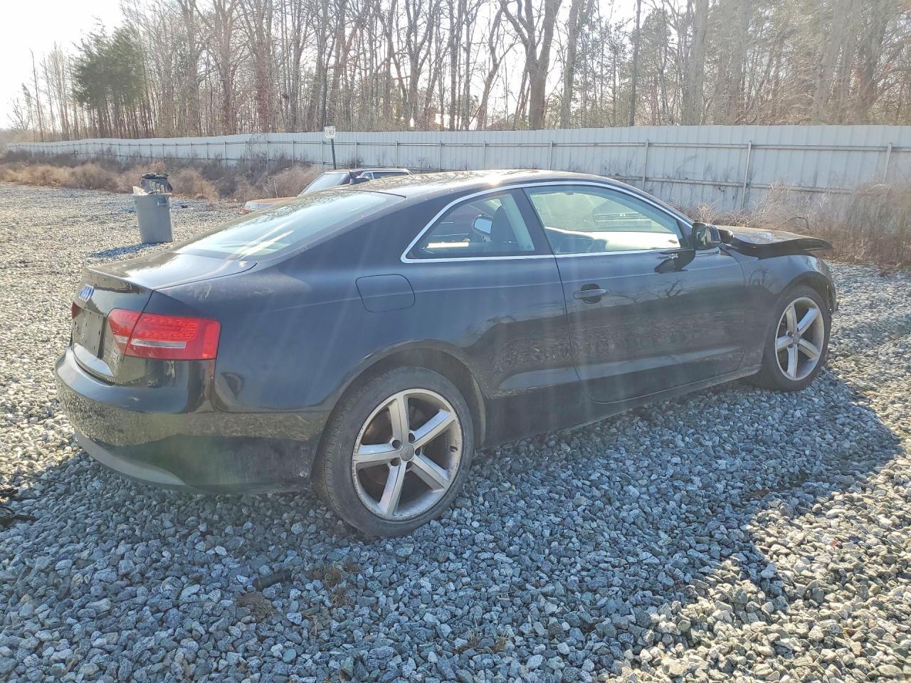 2010 Audi A5 Premium Plus - Фото 3