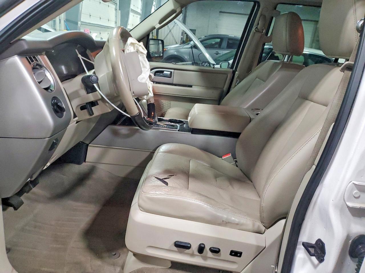 2011 Ford Expedition Limited - Фото 7