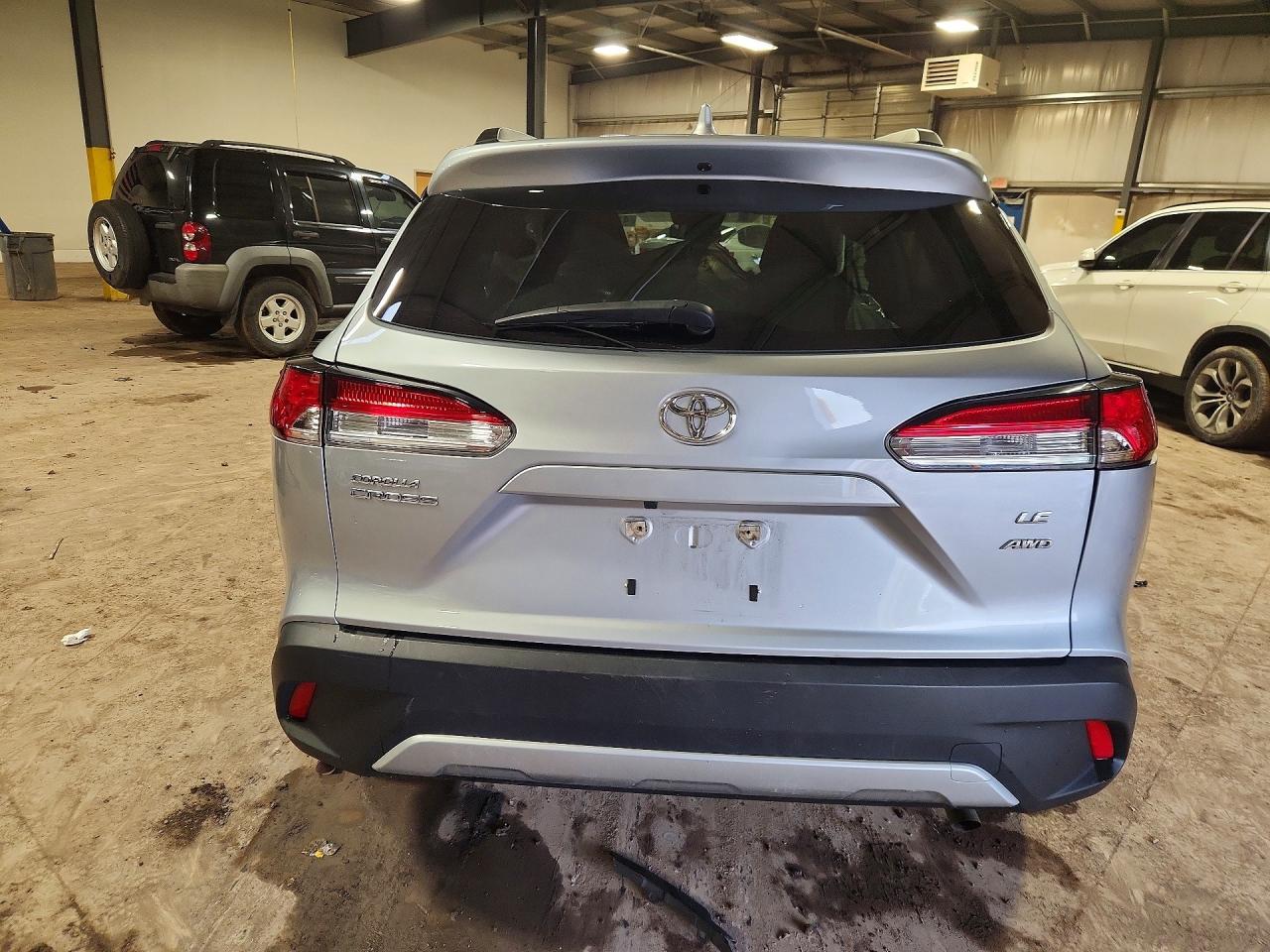 2023 Toyota Corolla Cross Le - Фото 6
